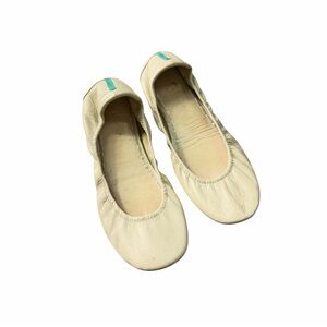 Tieks Off-White Leather Ballet Flats size 8